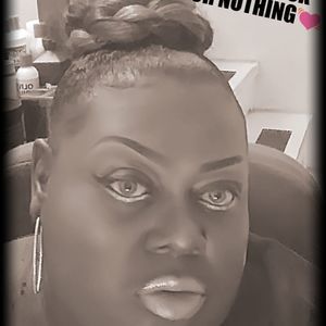 Meet your Posher, Toya